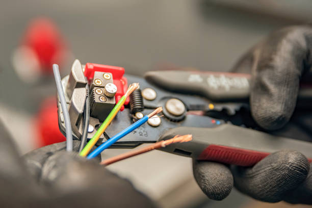 Best Emergency Electrician Near Me  in South Beloit, IL